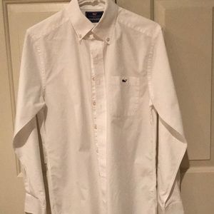 Like new Vineyard Vines Oxford dress shirt